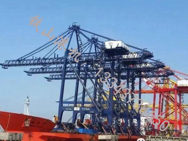 湖南衡陽岸橋廠家岸橋工作起來效率高，節(jié)省空間