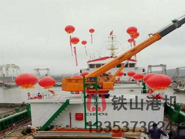 上海船用起重機廠家 液壓驅(qū)動系統(tǒng)視線船舶精準(zhǔn)裝卸穩(wěn)定