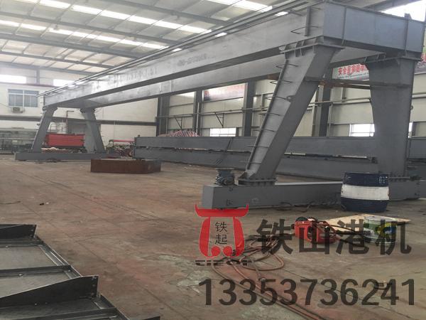 湖南岳陽船用起重機廠家 極端海況下設(shè)備應急操作與控制技巧